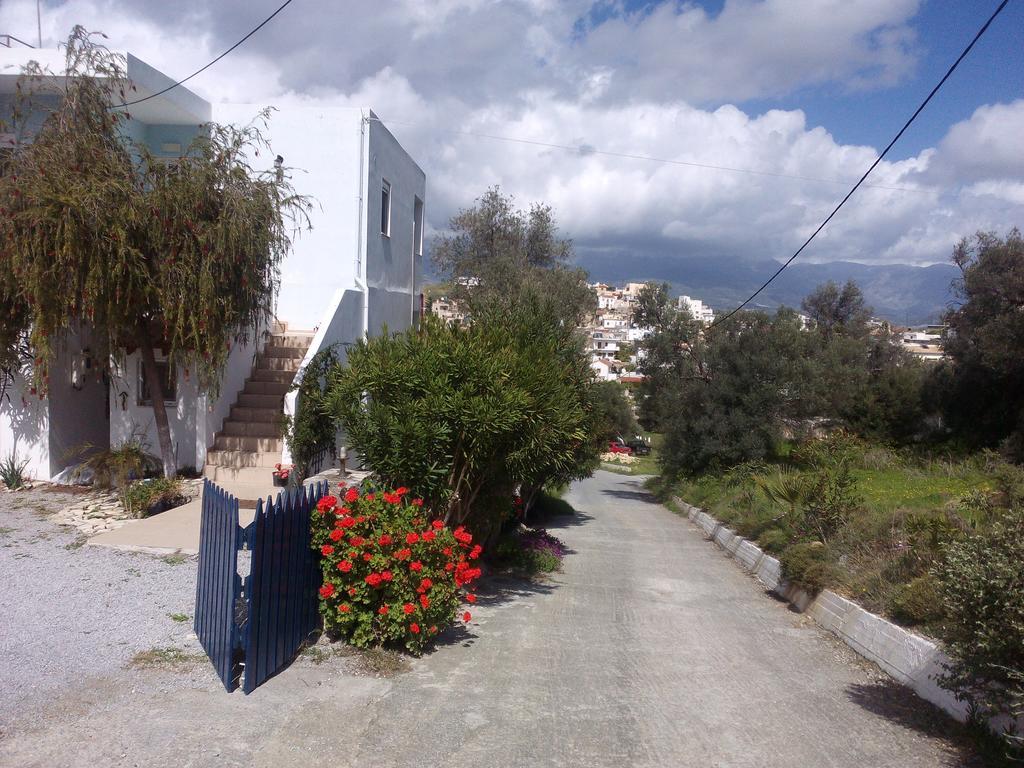 Korfes Apartments Kamilari Exterior foto